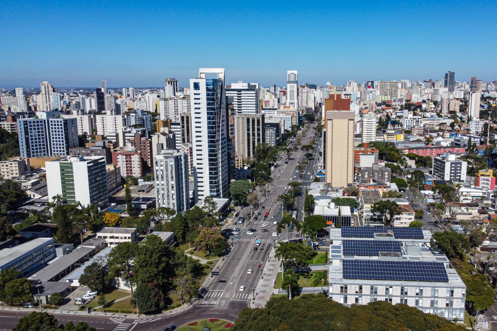 Imagem de referência de Curitiba preservada do conteúdo da cidade
